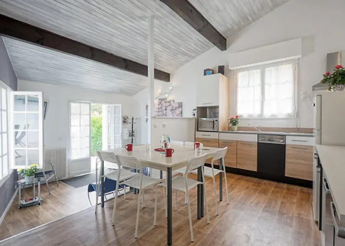 Locbasque-com - Begiak Uran - Les Yeux Dans L'eau 3 Etoiles - Wifi Saint-Jean-de-Luz